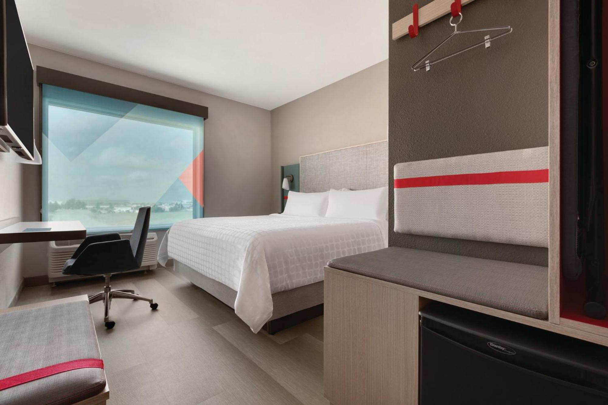 Avid Hotel Pueblo North By Ihg Bagian luar foto